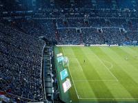 FB体育官网-阿劳霍成为全场焦点，加拿大拿下巴萨，一场改写历史的友谊赛