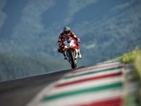 FB体育在线-雄鹿巅峰对决胜出篮网，字母哥东决关键战接管比赛，从质疑到封神的蜕变