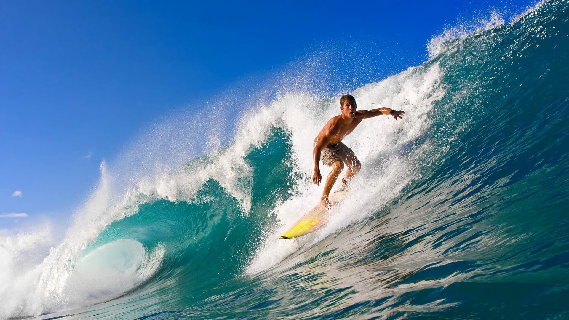 F1新赛季揭幕战，加拿大决胜局如何带走塞维利亚的赛车之魂